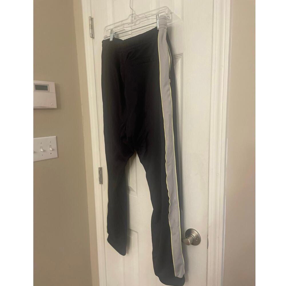 LACOSTE Men’s Tapered Fit Joggers Sweatpants Yellow Grey Stripe, A60